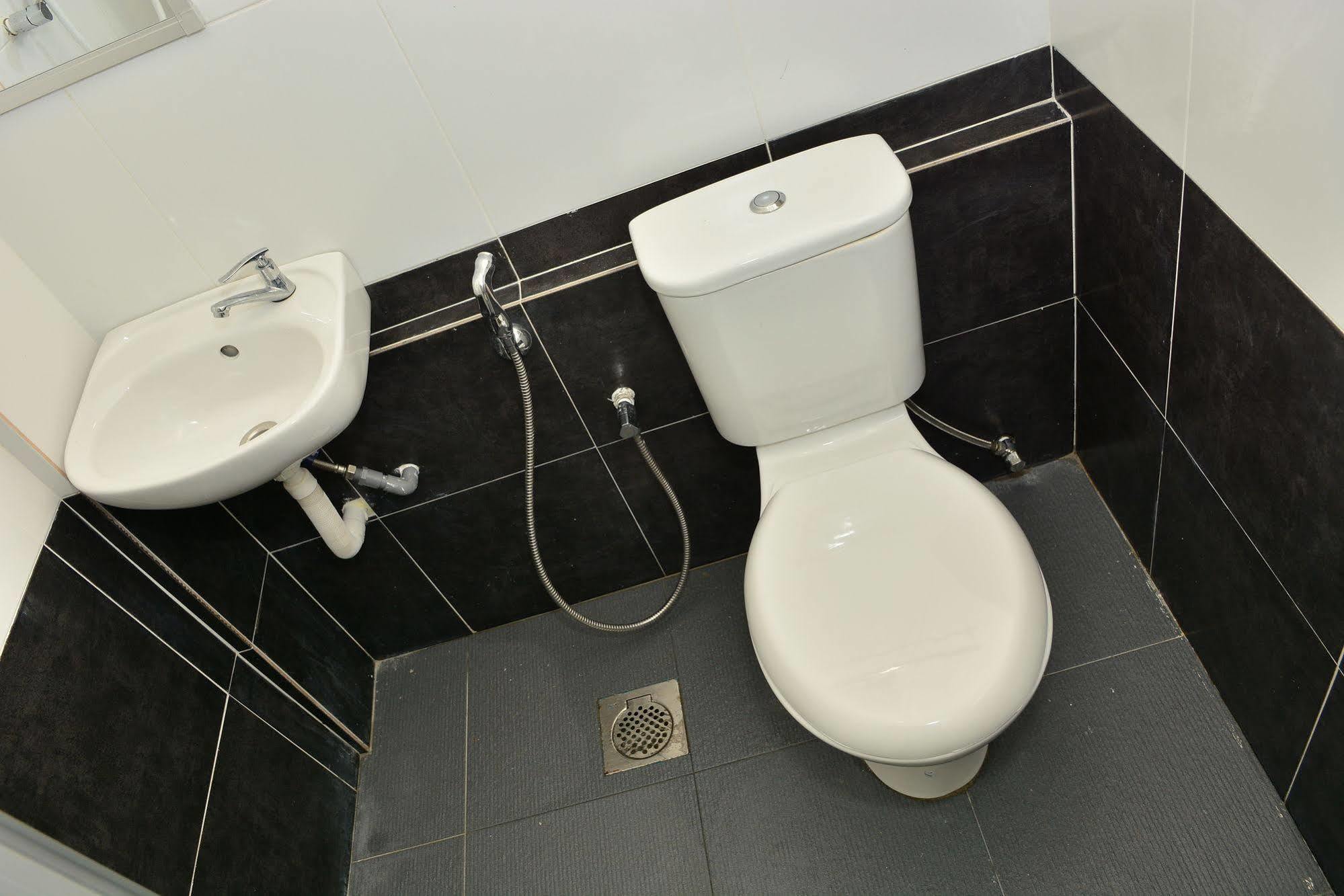 Qish Hotel Malacca Eksteriør billede